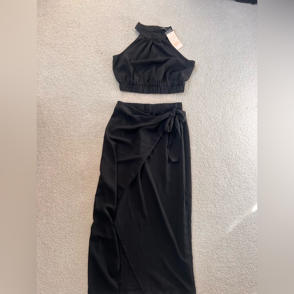 Black Skirt Set